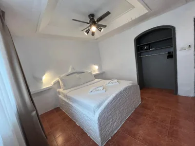 Chambre double Standard — Big Boys' Bed & Burger - Patong Beach